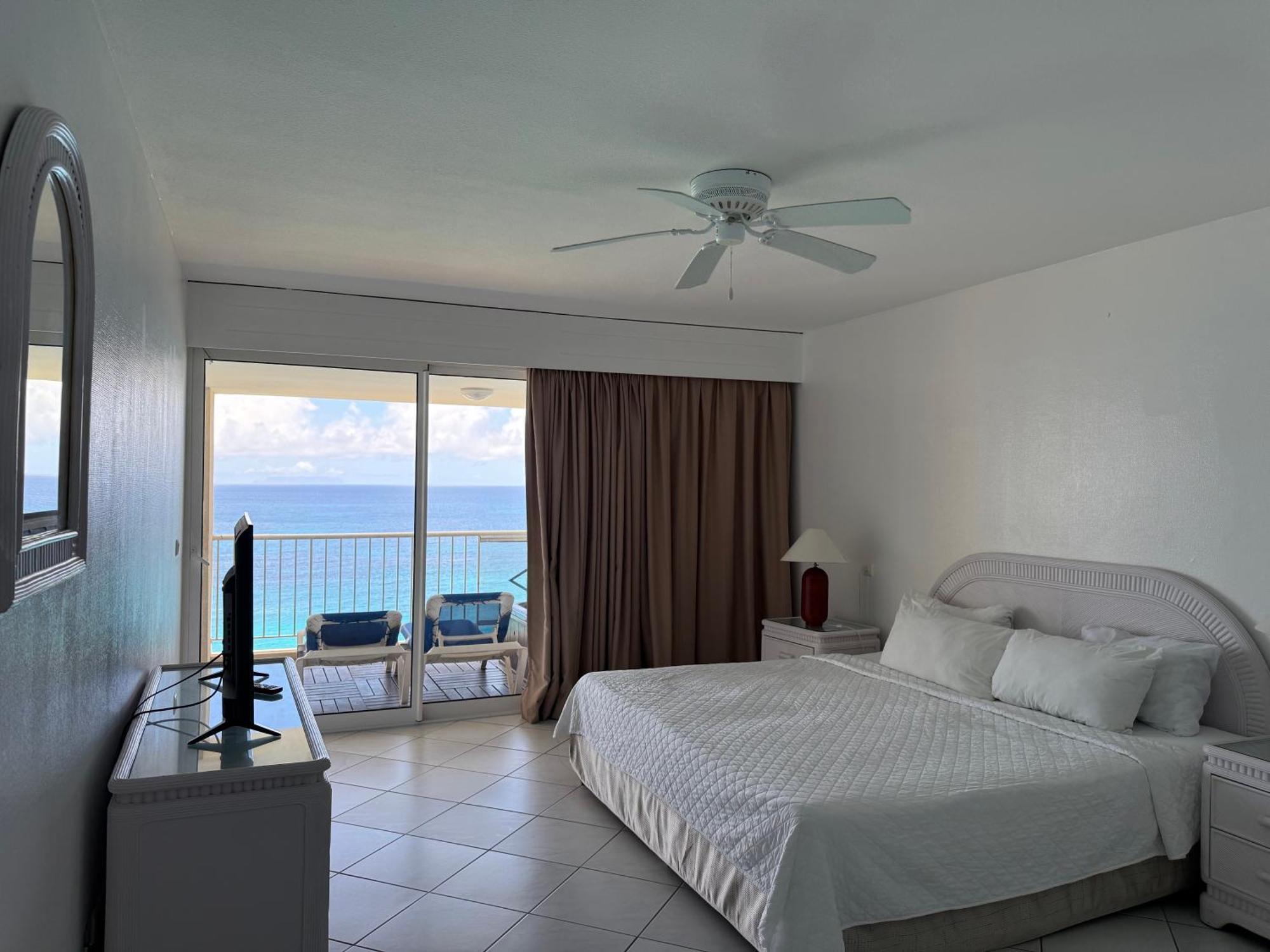 Sapphire Beach Club Resort Cupecoy  Exterior photo